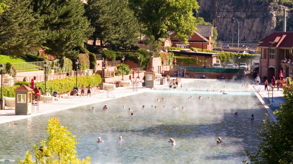 Glenwood Springs hot springs and pool