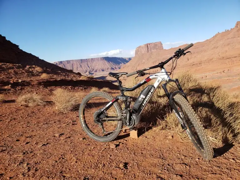 e-bike on red rocks